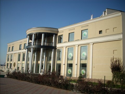 Киев, Героев Сталинграда просп., 10Д