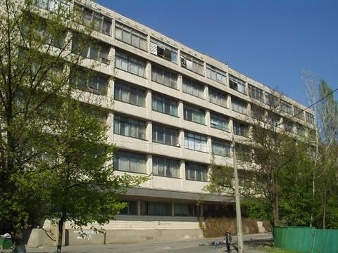 Київ, Ігоря Брановицького вул., 8