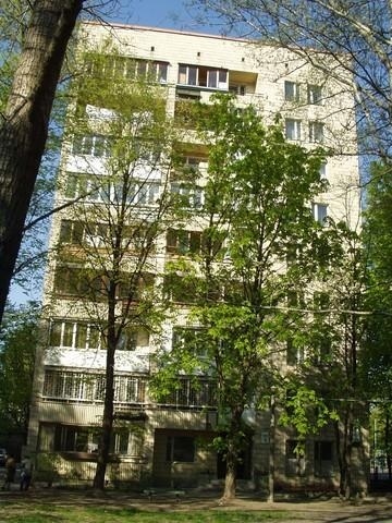 Киев, Михаила Омельяновича-Павленко ул., 3