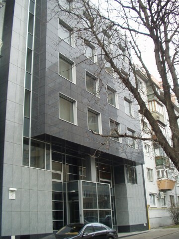 Київ, Степана Ковніра вул., 5