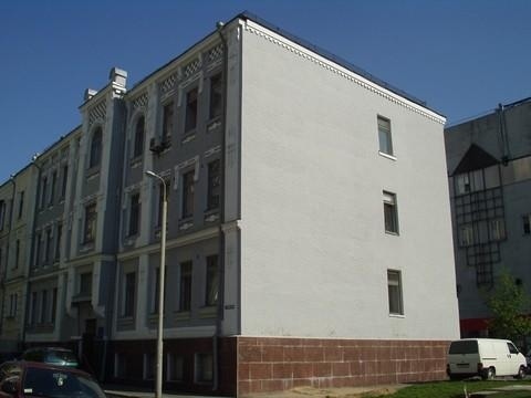 Киев, Крестовый пер., 4