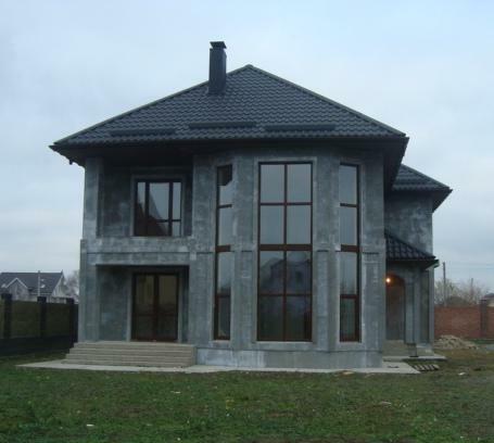 Киевская обл., Броварской район, с. Погребы, Горького ул., 1