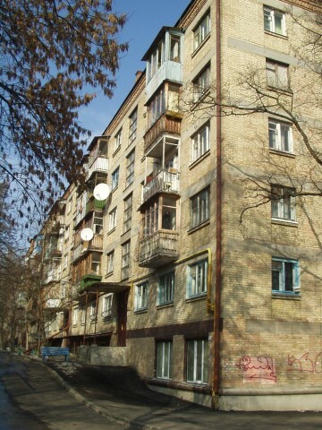 Київ, Михайла Бойчука вул., 18А