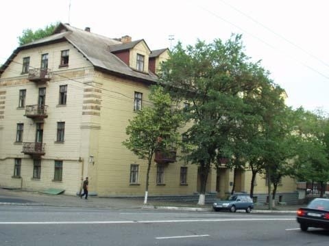 Київ, Михайла Бойчука вул., 21