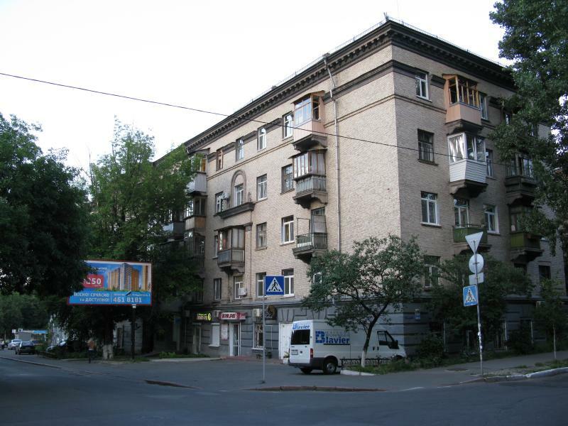 Продаж 4-кімнатної квартири 111 м², Кирилівська вул., 109В/1