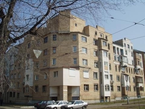 Київ, Кирилівська вул., 34-38