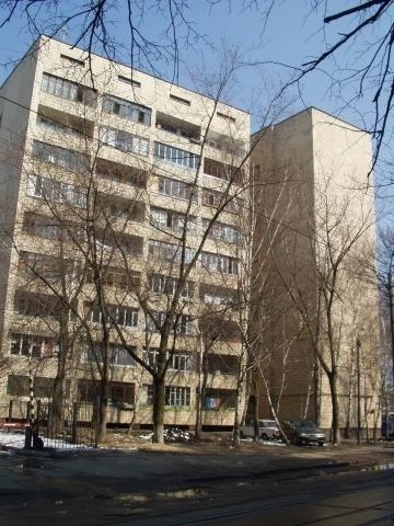Киев, Кирилловская ул., 20
