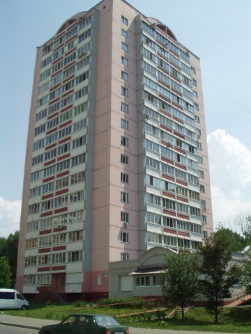 Киев, Николая Ушакова ул., 14А