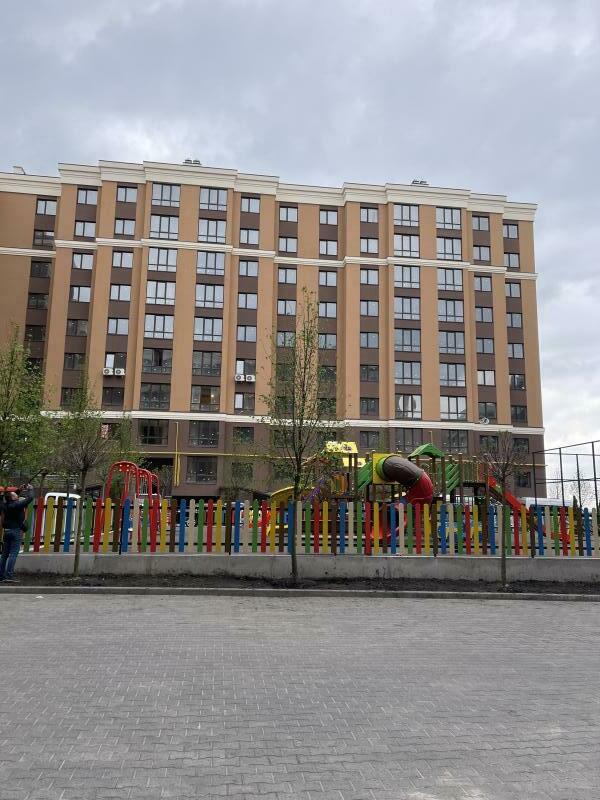 Київ, Соборності просп., 1