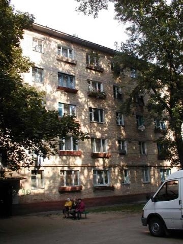 Киев, Леся Курбаса просп., 9Д