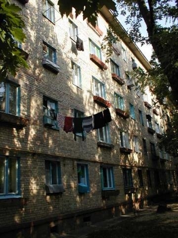 Киев, Леся Курбаса просп., 9Б