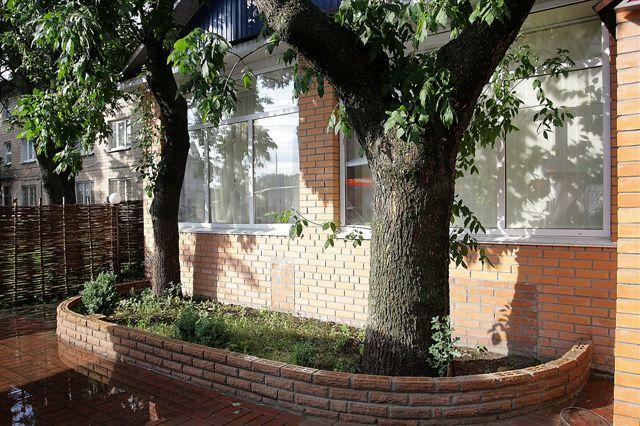 Київ, Сім’ї Стешенко вул., 1/1