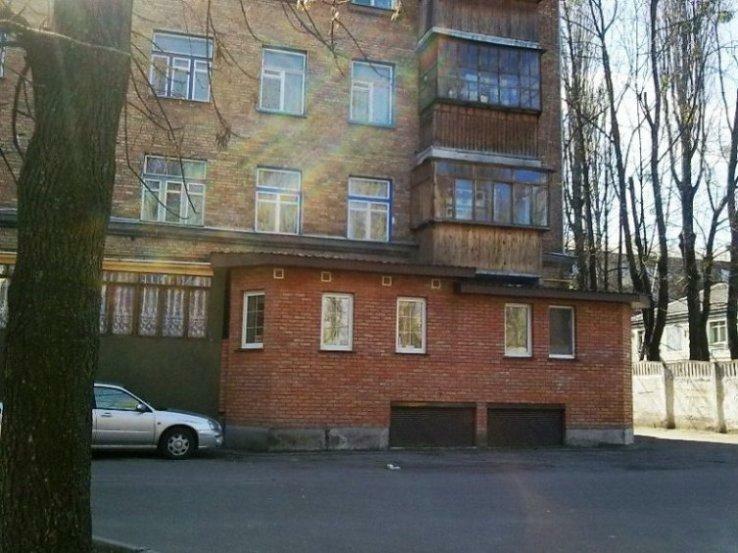 Киев, Любомира Гузара просп., 40