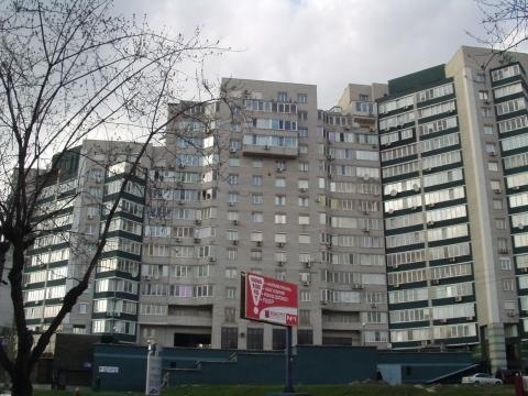 Київ, Валерія Лобановського просп., 9/1