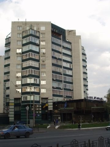 Київ, Валерія Лобановського просп., 9/1