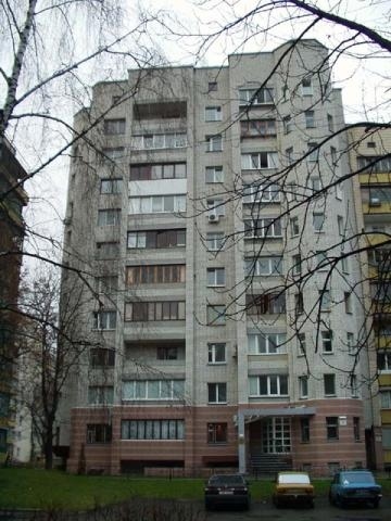 Киев, Братьев Зеровых ул., 14В