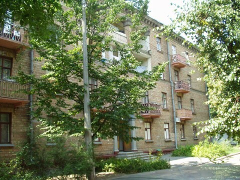 Киев, Максима Кривоноса ул., 12А