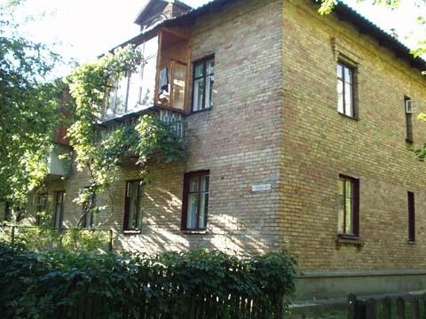 Киев, Марка Безручко ул., 21/2