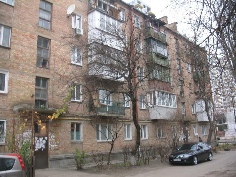 Киев, Ружинская ул., 8