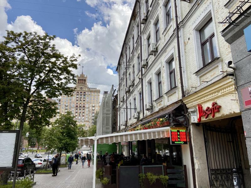 Киев, Богдана Хмельницкого ул., 3
