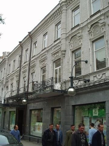 Киев, Богдана Хмельницкого ул., 3Б