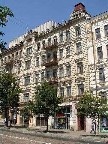 Київ, Богдана Хмельницького вул., 12