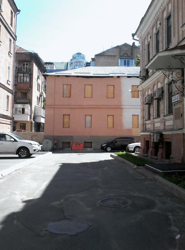 Киев, Богдана Хмельницкого ул., 63Б