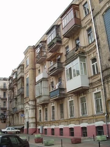 Киев, Богдана Хмельницкого ул., 50А