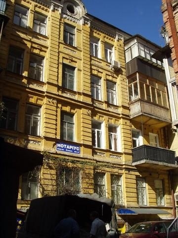 Киев, Богдана Хмельницкого ул., 36Б