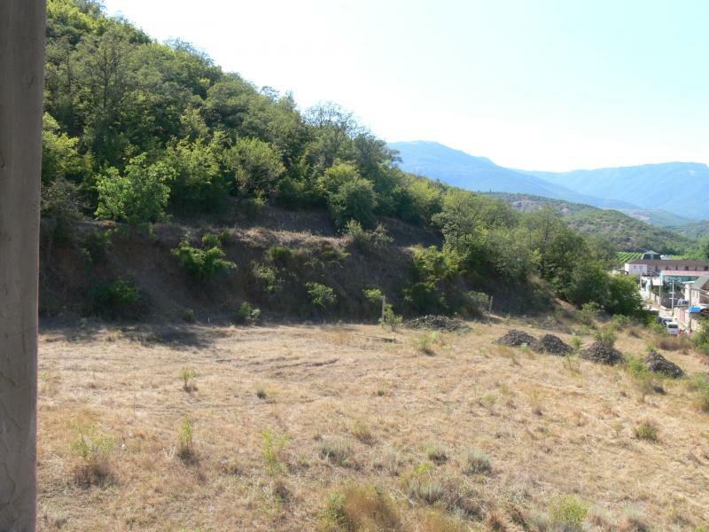 АР Крым обл., Большая Алушта район, с. Солнечногорское, Молодежная ул., 88