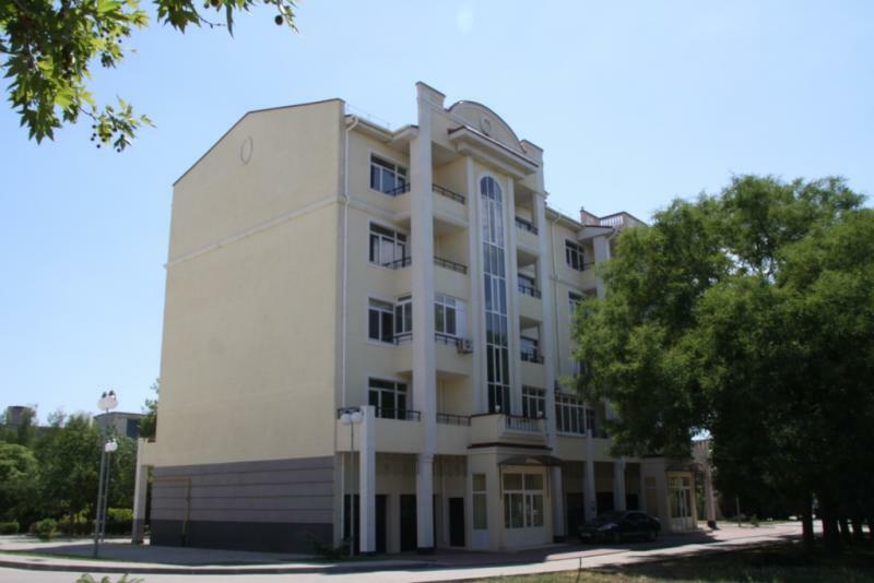 АР Крым обл., Сакский район, г. Евпатория, Ленина просп., 68