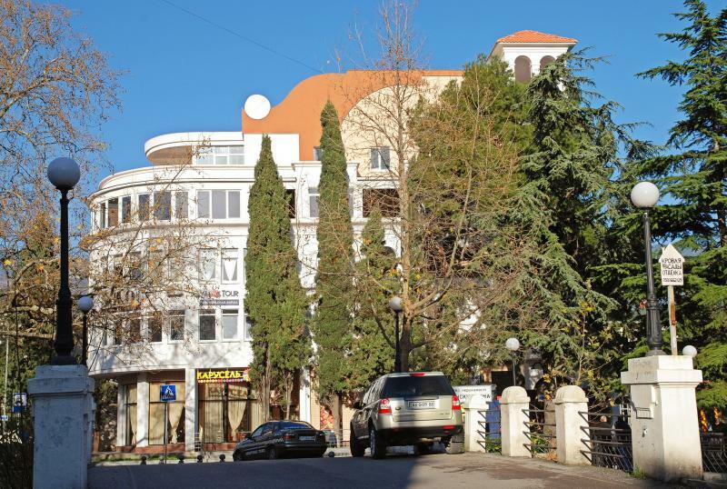 АР Крым обл., г. Ялта, Пушкинская ул., 7