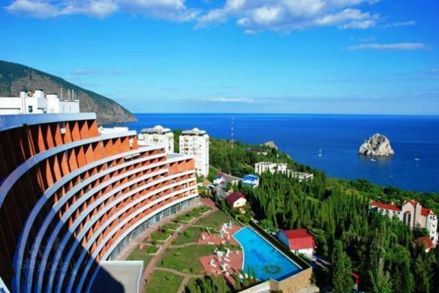 АР Крым обл., Большая Ялта район, пгт Гурзуф, Строителей ул., 3