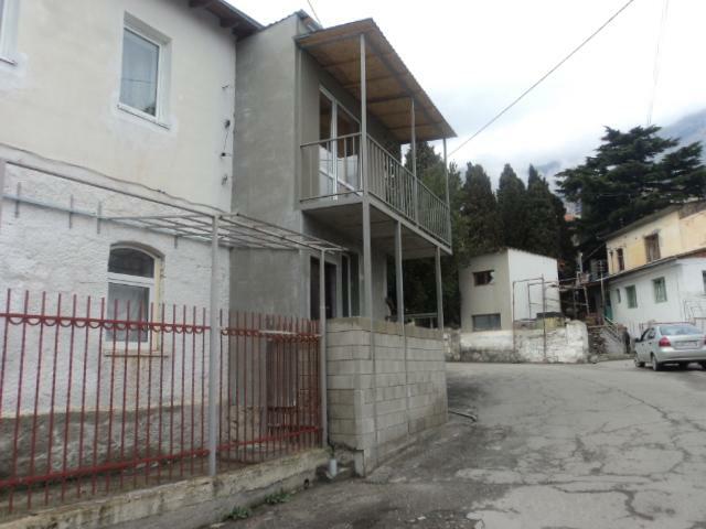 АР Крым обл., Большая Ялта район, г. Алупка, Калинина ул., 28