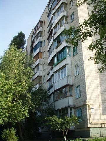 Киев, Демеевская ул., 35