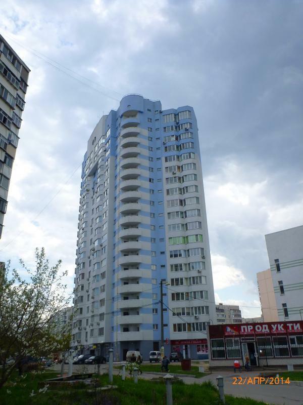 Киевская обл., Броварской район, г. Бровары, Короленко ул., 74