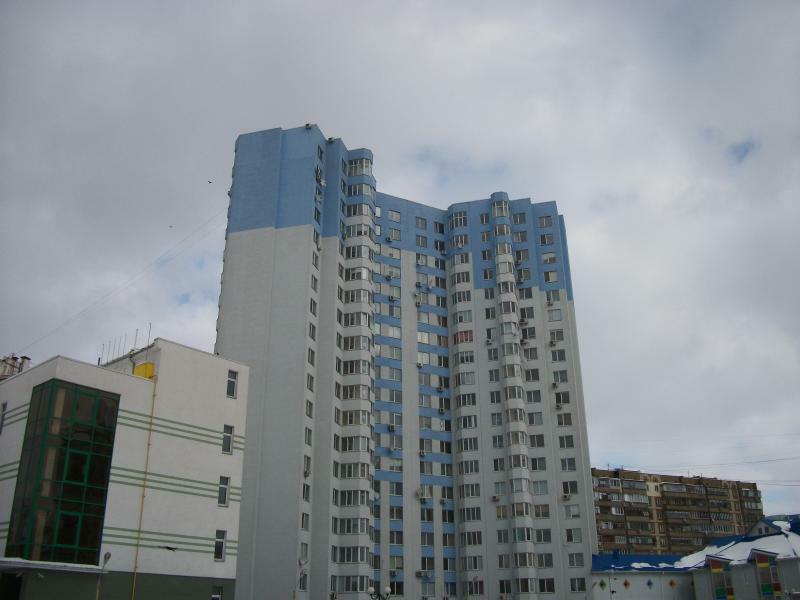 Киевская обл., Броварской район, г. Бровары, Короленко ул., 74