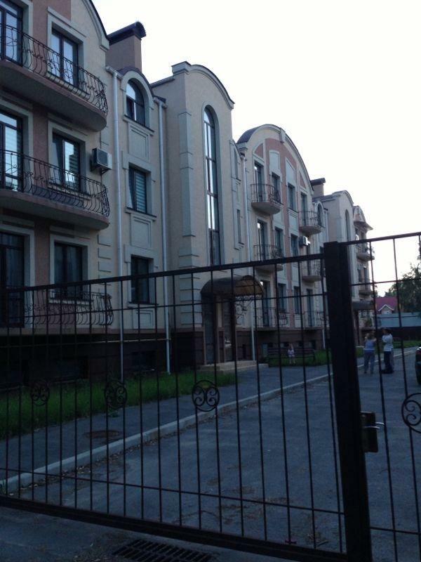 Киевская обл., Броварской район, г. Бровары, Драгоманова ул., 3