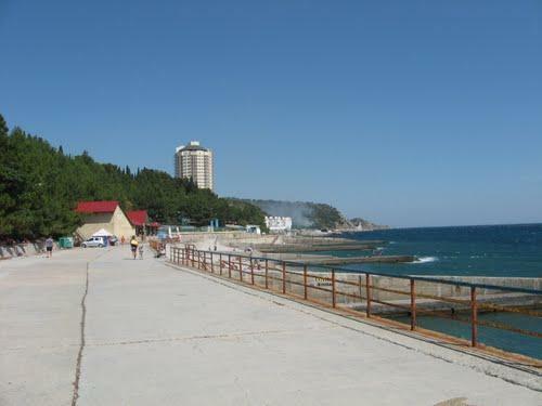 АР Крым обл., Большая Ялта район, пгт Парковое, Парковое шоссе, 21Ж