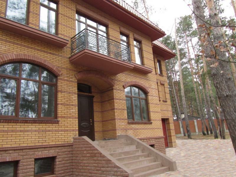 Киевская обл., Обуховский район, с. Романков, Лесная ул., 1