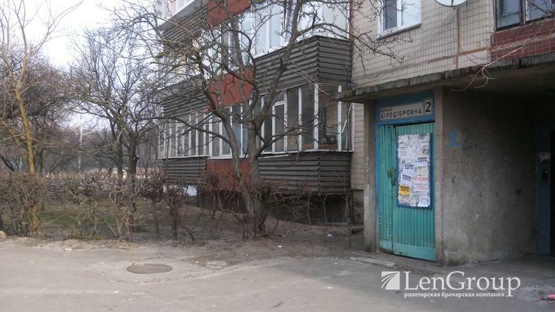 Киевская обл., Броварской район, г. Бровары, Белодубравная ул., 2