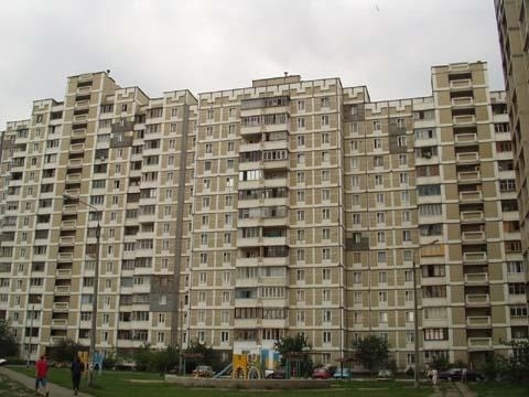 Київська обл., Броварський район, м. Бровари, Олійника вул., 10