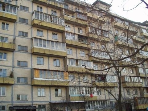 Киев, Героев Сталинграда просп., 19А