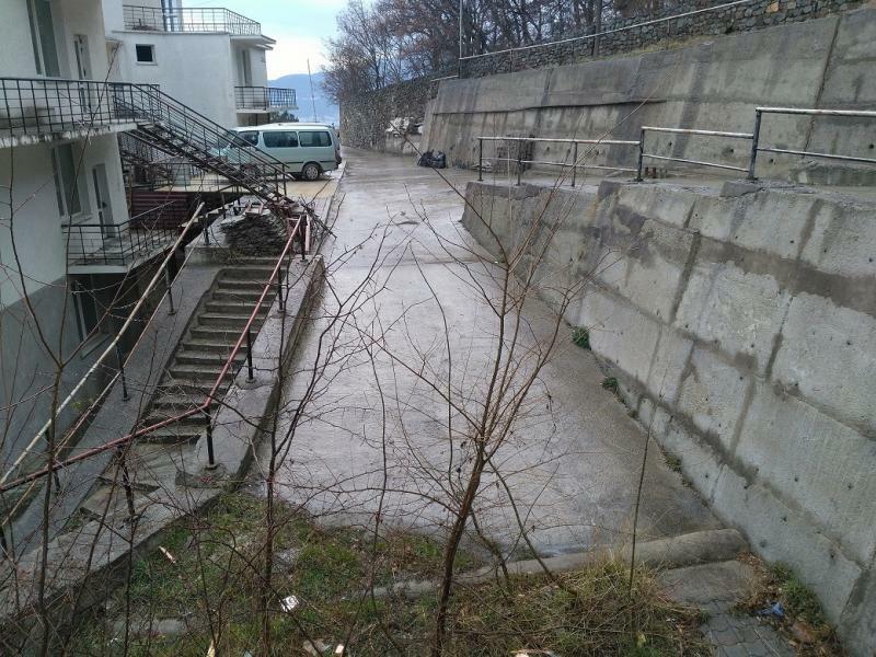 АР Крым обл., Большая Ялта район, пгт Восход, Авроры ул., 62