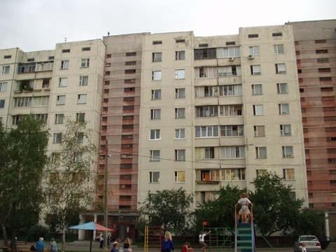 Киев, Романа Шухевича просп., 12А