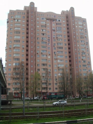 Киев, Леся Курбаса просп., 7А