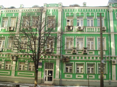 Киев, Кирилловская ул., 15