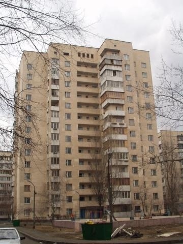 Київ, Героїв Сталінграда просп., 63А