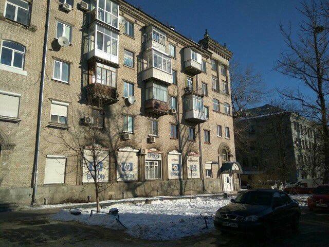 Київ, Іоанна Павла ІІ вул., 19