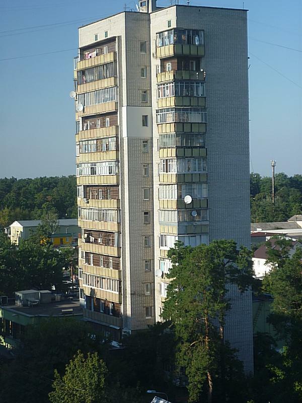 Київська обл., Бучанський район, м. Ірпінь, Грибоєдова вул., 15